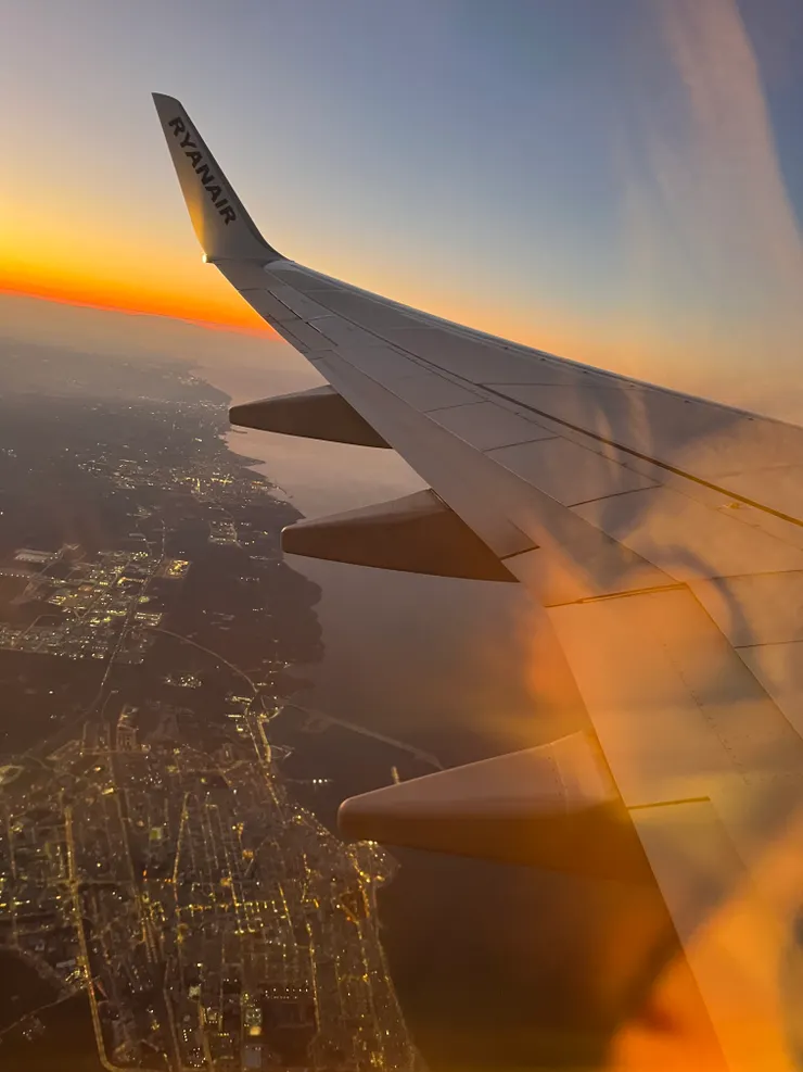 瑞安航空 巴里BRI - 柏林BER FR3310 22A座位