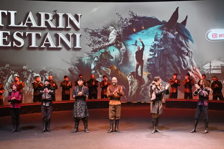 Show time : Journey of Turkish People in the History 