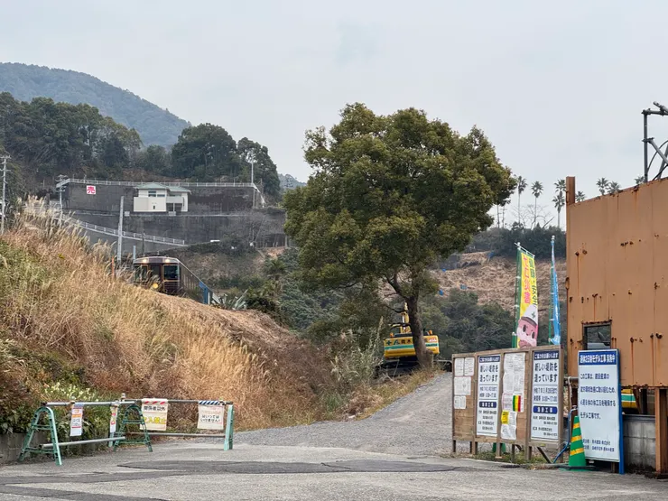 走了半天，觀光列車一下子就追上來了