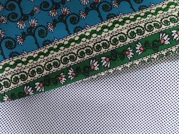 路邊的小小布攤百花與水玉.1.2