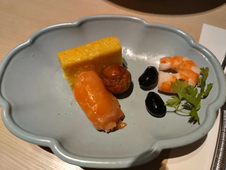 玉子燒 鮭魚捲 黑豆