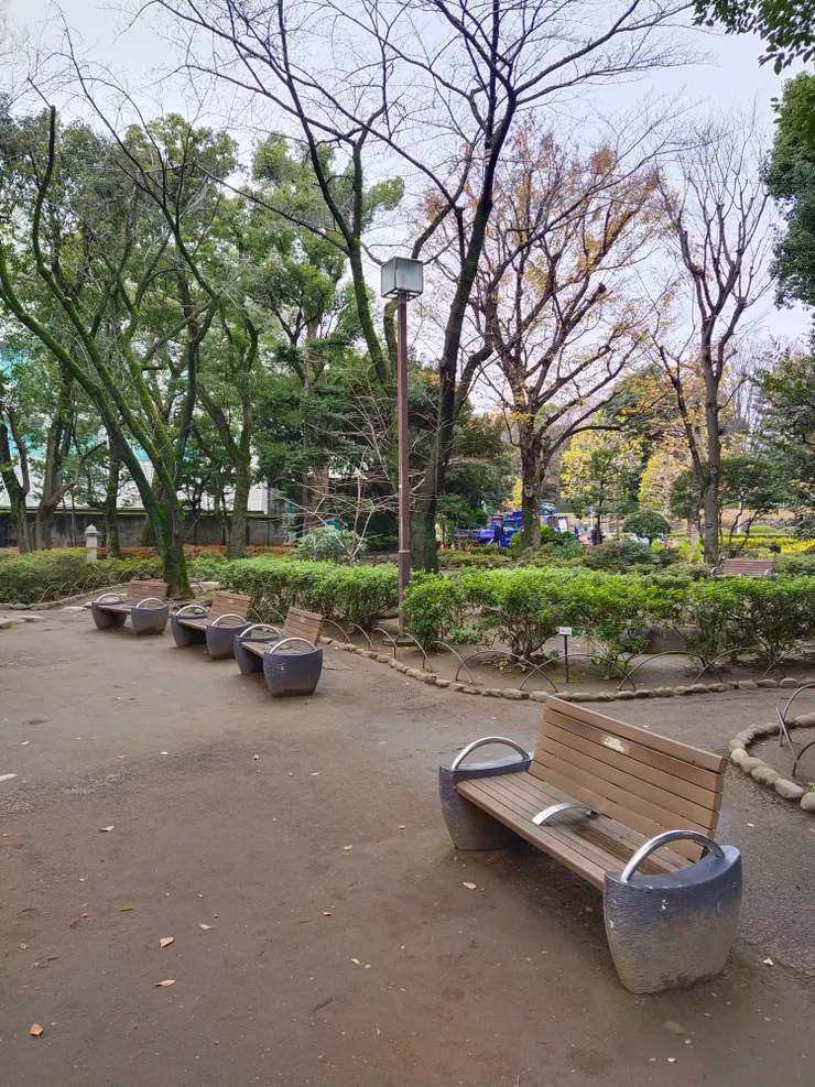 好天氣時應該周遭上班的人會跑來這裡