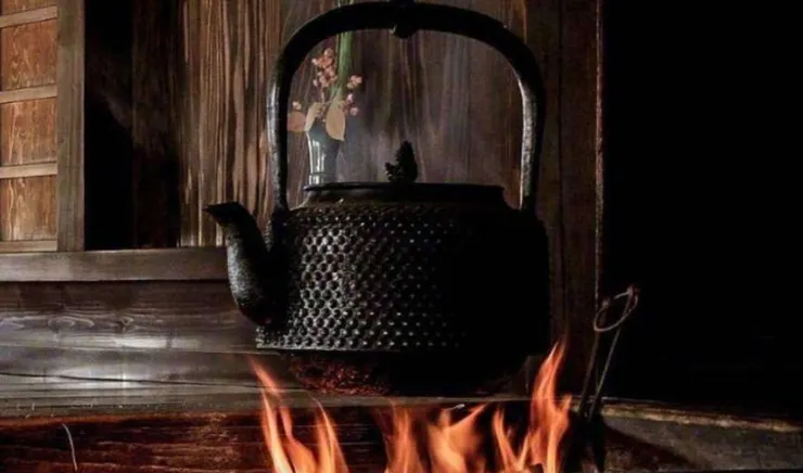 圖片取自網路加以裁剪而成，侵權刪。