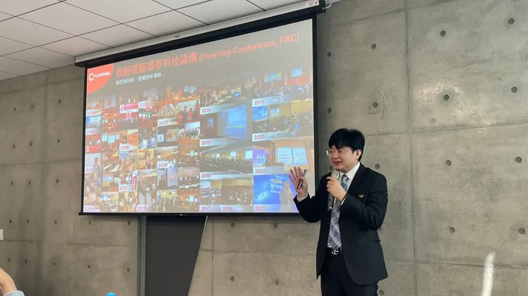 華苓科技梁賓先 董事長