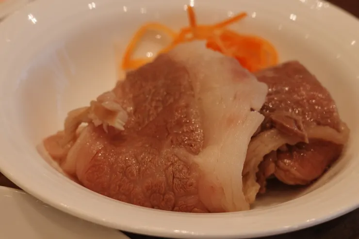 飯店早餐居然有A4和牛吃到飽