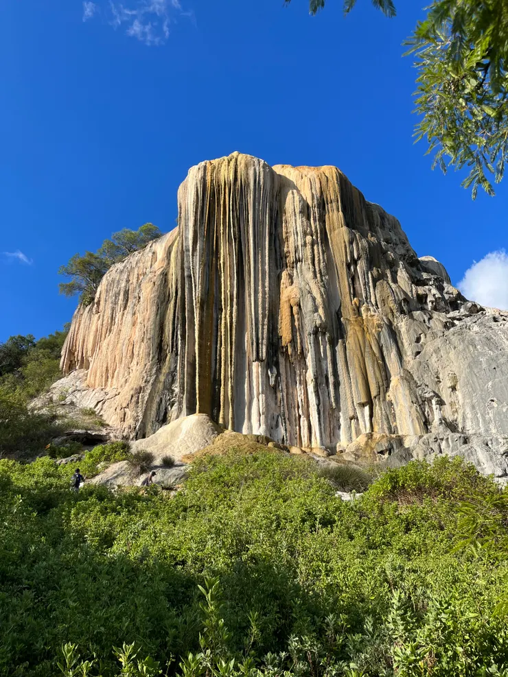滾水石下方的地形