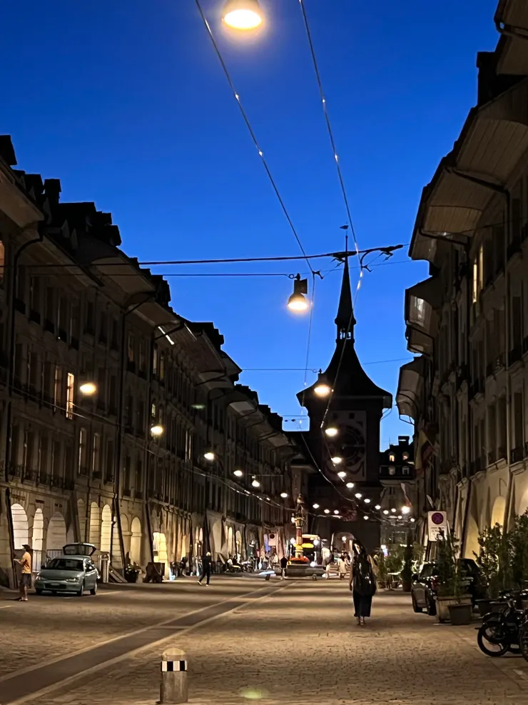 天黑前的伯恩，竟然如此美麗