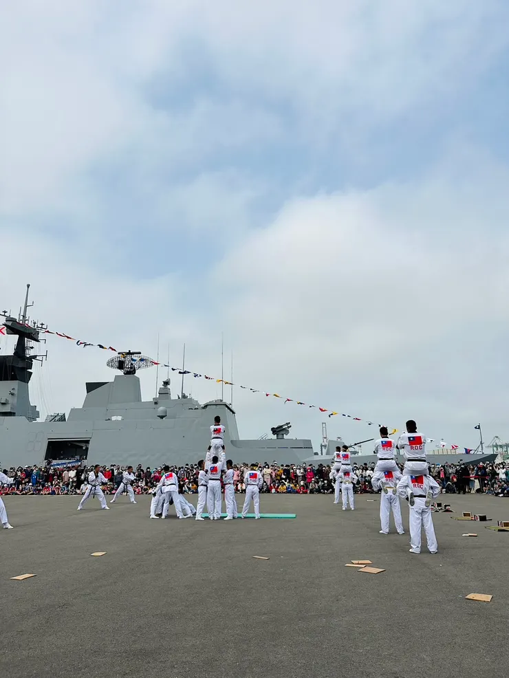 莒拳隊的表演讓現場民眾也驚嘆連連。