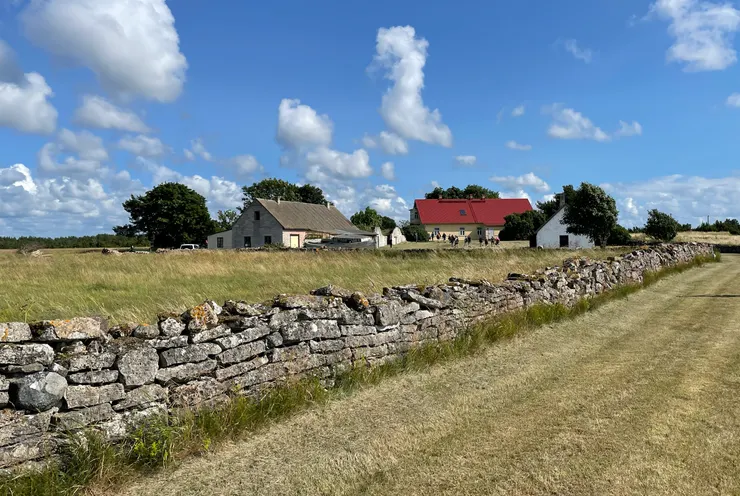 右邊白色就是桑拿小屋，這時候大約下午五點