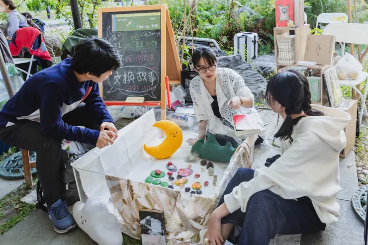 選一顆石頭，說一個故事