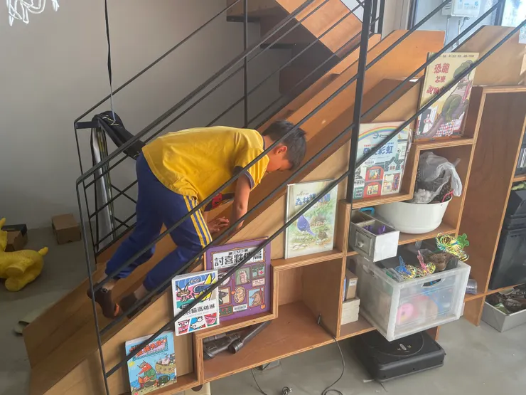 放出秀面的書牆還想再增加