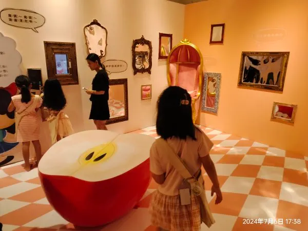 第一關白雪公主房間