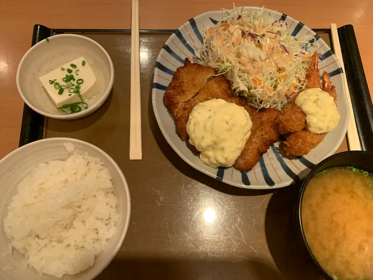 炸蝦雞腿套餐，好像¥980元