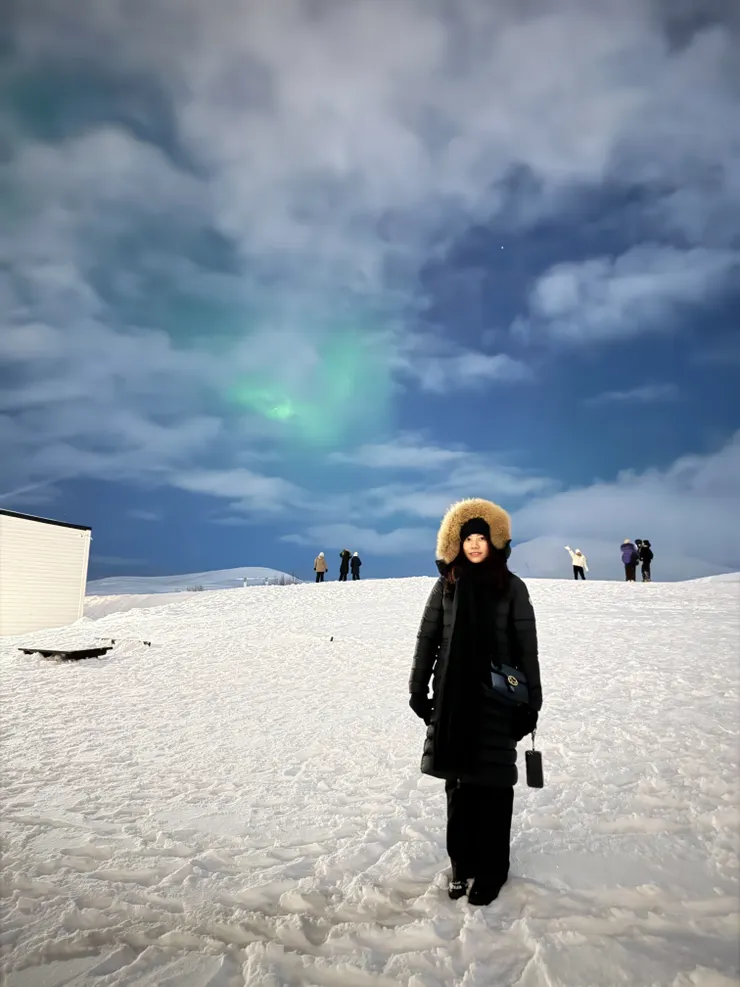 纜車山頂上也看得到極光！只不過肉眼看不太明顯