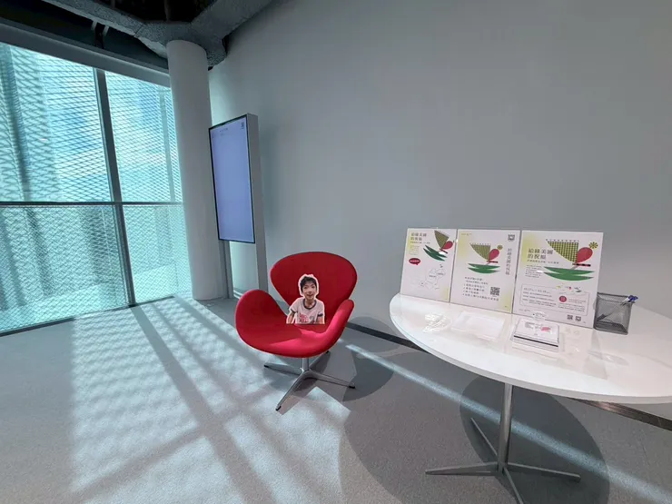 綠美圖的特色擴張帷幕帶出光影層次。