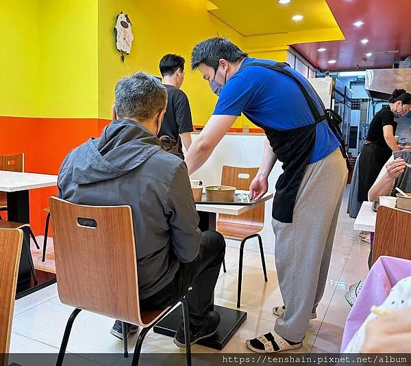 小鹿亭 咖哩、丼飯、烏龍麵