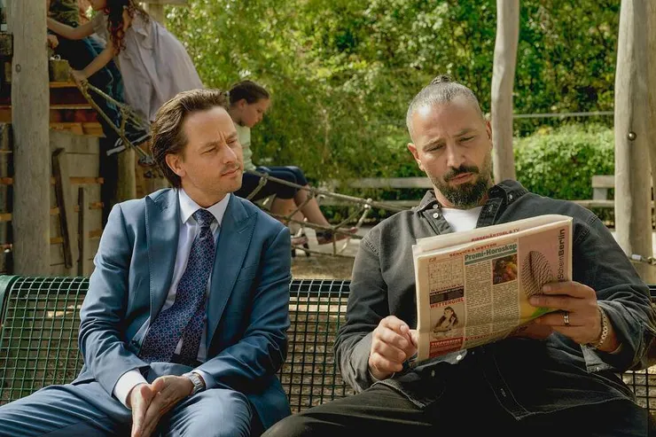 分析與操控，正念使他取得勝利，但也忽視了倫理。