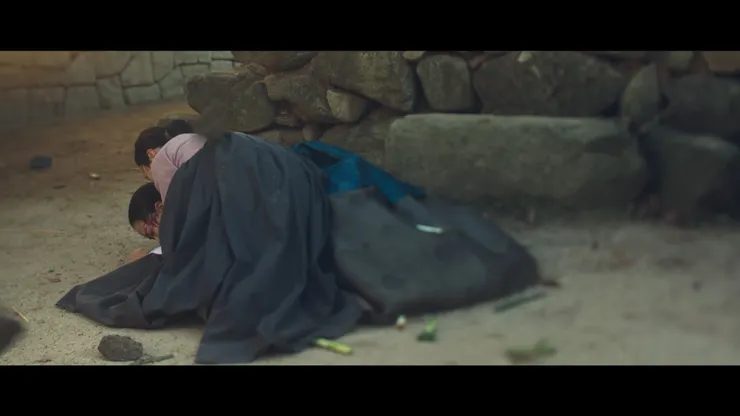 貼身侍女遭民眾攻擊而喪命