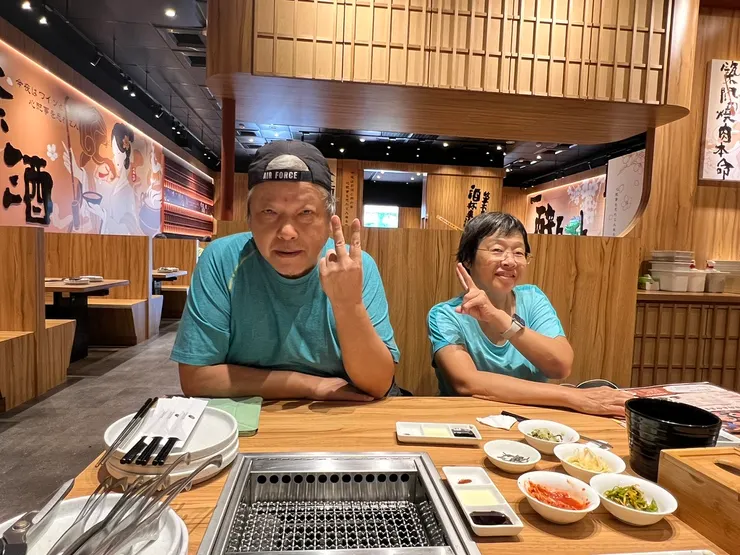 開心的爹媽❤️