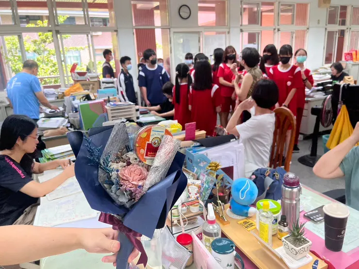 神秘任務：教師節快閃祝福😘