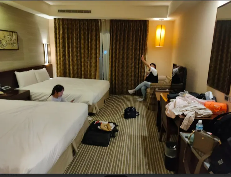 很亂的房間(笑🤣)