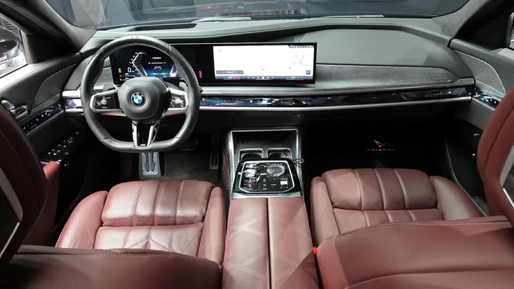 2024 BMW G70 740i M Sport二手車內裝