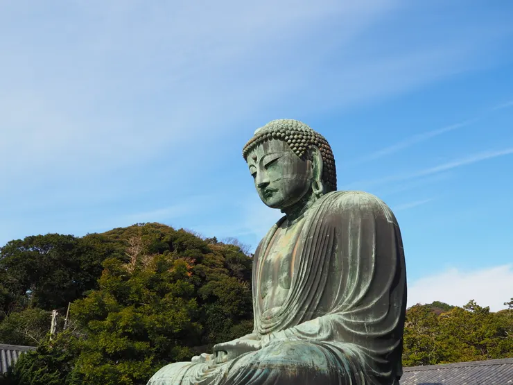 鎌倉大佛的各種角度，這個角度感覺到大佛的莊嚴