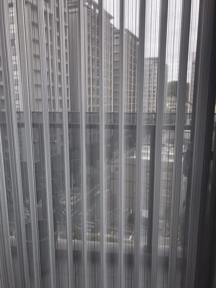 穿越簾葉片旋轉