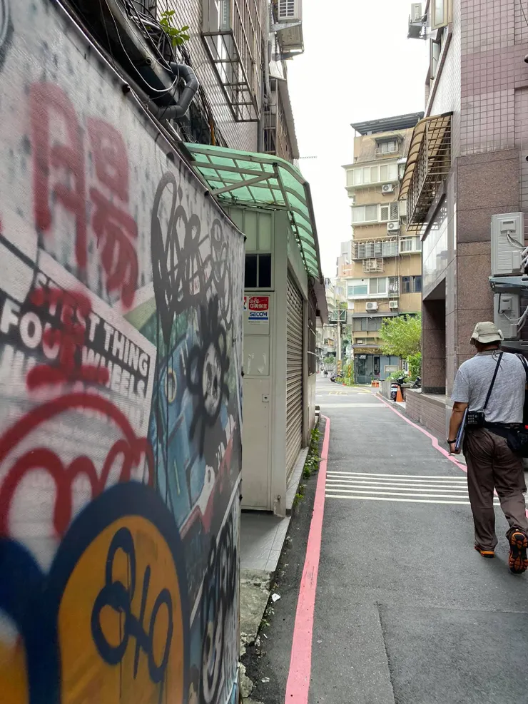 從巷頭見不著巷尾的復興南路一段79巷