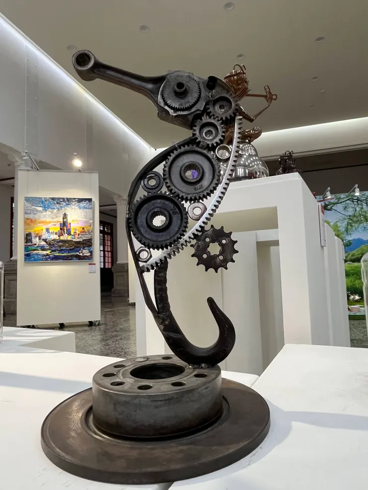 賴銘傳  海馬40×20×18cm