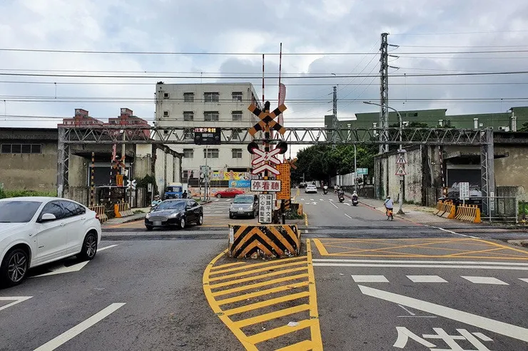 (示意圖，非當事平交道) 擷取自網路