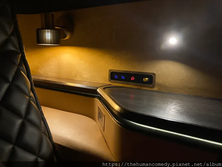 MUCROWN - 頂級奢華座位區