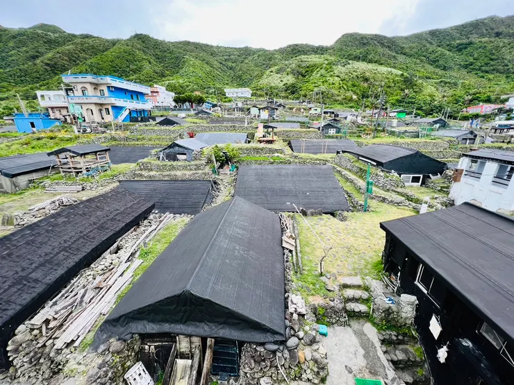 半穴居的地下屋