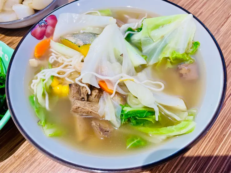 綠竹素食館—牛若拉麵