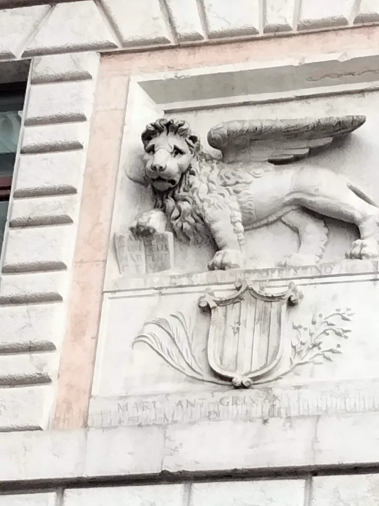 威尼斯飛獅標誌