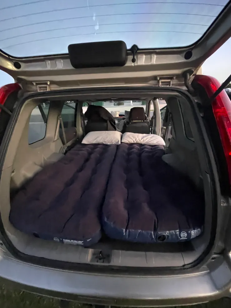 放好充氣床墊了