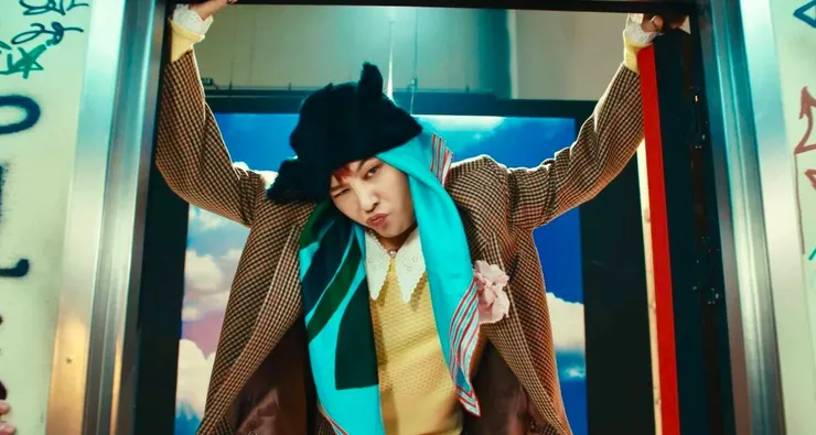 G-Dragon power MV 截圖