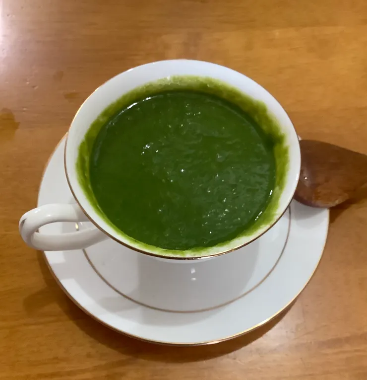 青莧菜杏仁綠拿鐵