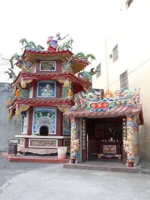 中軍府、金爐(圖片截圖於網路)