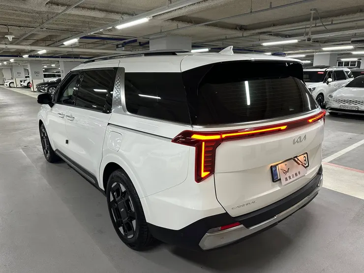 韓規 2025 Kia Carnival 代購實績