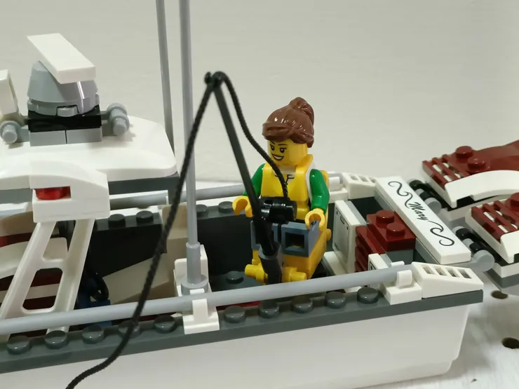 人偶可以坐在上面