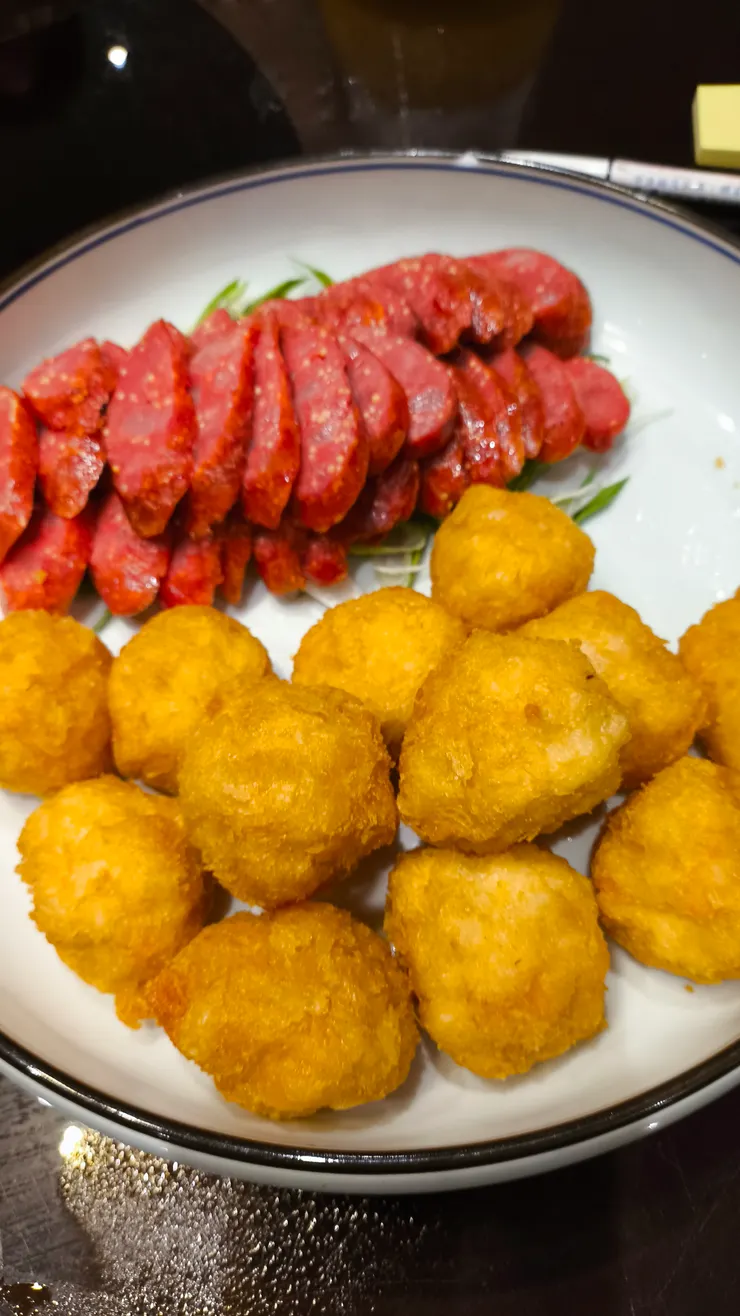 飛魚卵香腸拼花枝球