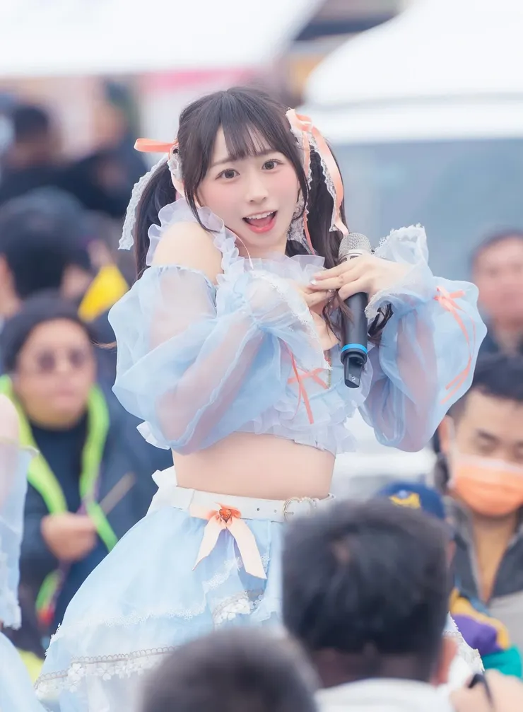 偶像團體「Primulav」成員佳奈於去(2024)年從台大法律系畢業。不僅擁有甜美外型更是眾人眼中的「高學歷」人生勝利組。(圖源/佳那個人threads推文)