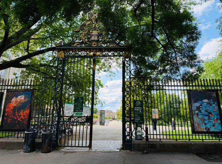 公園大門，離開前，再看一眼