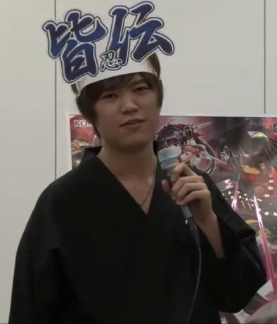 HuΣeR首次登場於BEMANI生放送(仮)第153回IIDX 24 SINOBUZ特別篇當中。