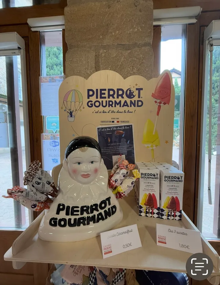 從波爾多開始玩下來,我常常在不同的遊客中心看到這個糖果,好俏皮