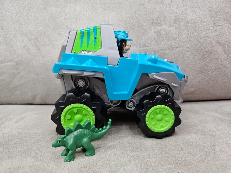 完整實體拍攝 變低