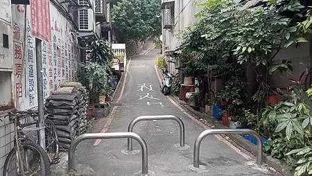[新北旅遊]中和區員山公園、員山遊逸之丘，小孩放電、大人廟宇