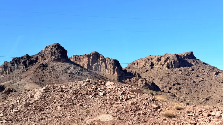 山的那一邊是「胡佛」水壩