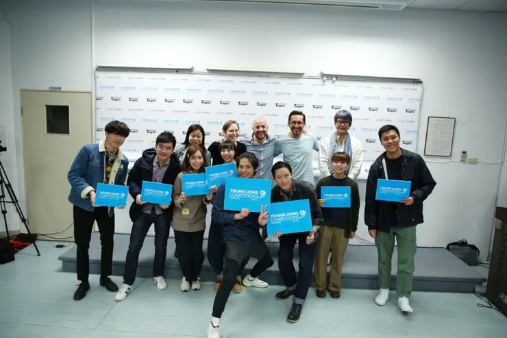 2020 年 Taiwan Young Lions 優勝選手與評審和主辦單位合照
